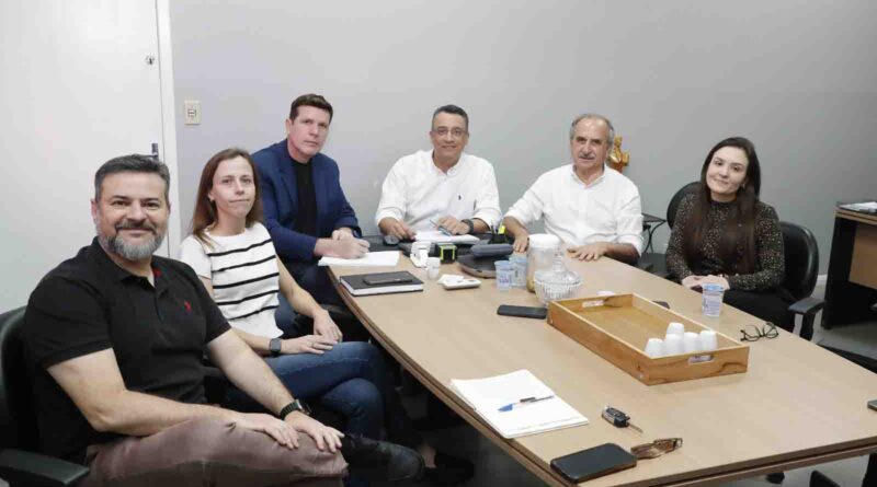 Prefeito Renato Silva determina avanço na nova concessão do transporte coletivo em Cascavel