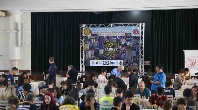 ESPORTE SEM FRONTEIRAS | Cascavel reúne enxadristas do Brasil, Paraguai e Argentina em Torneio Internacional